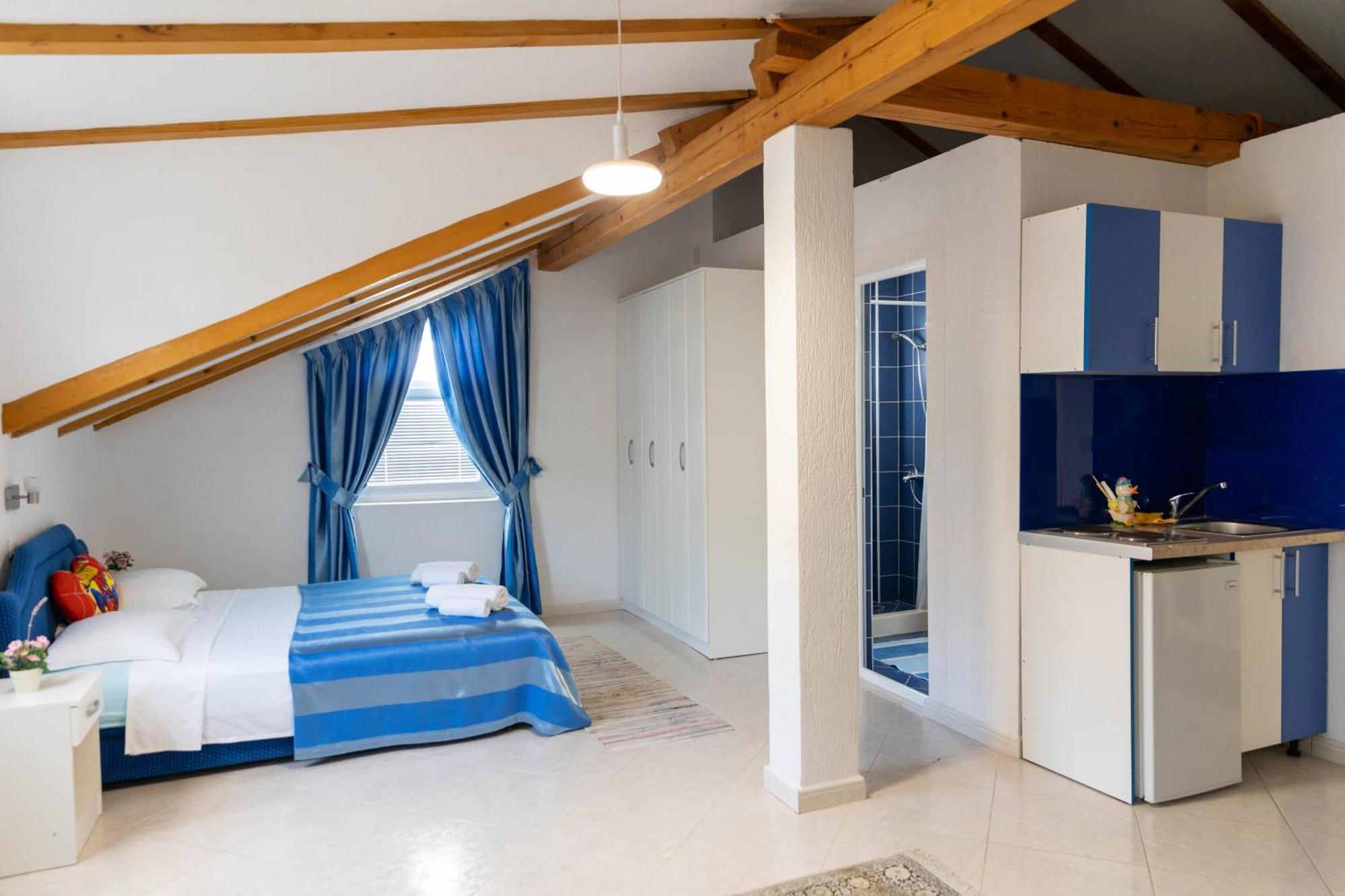 Guest House Aldin Ulcinj Exterior foto