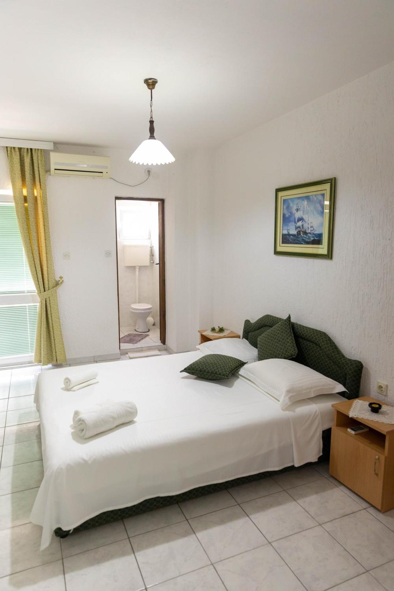 Guest House Aldin Ulcinj Exterior foto