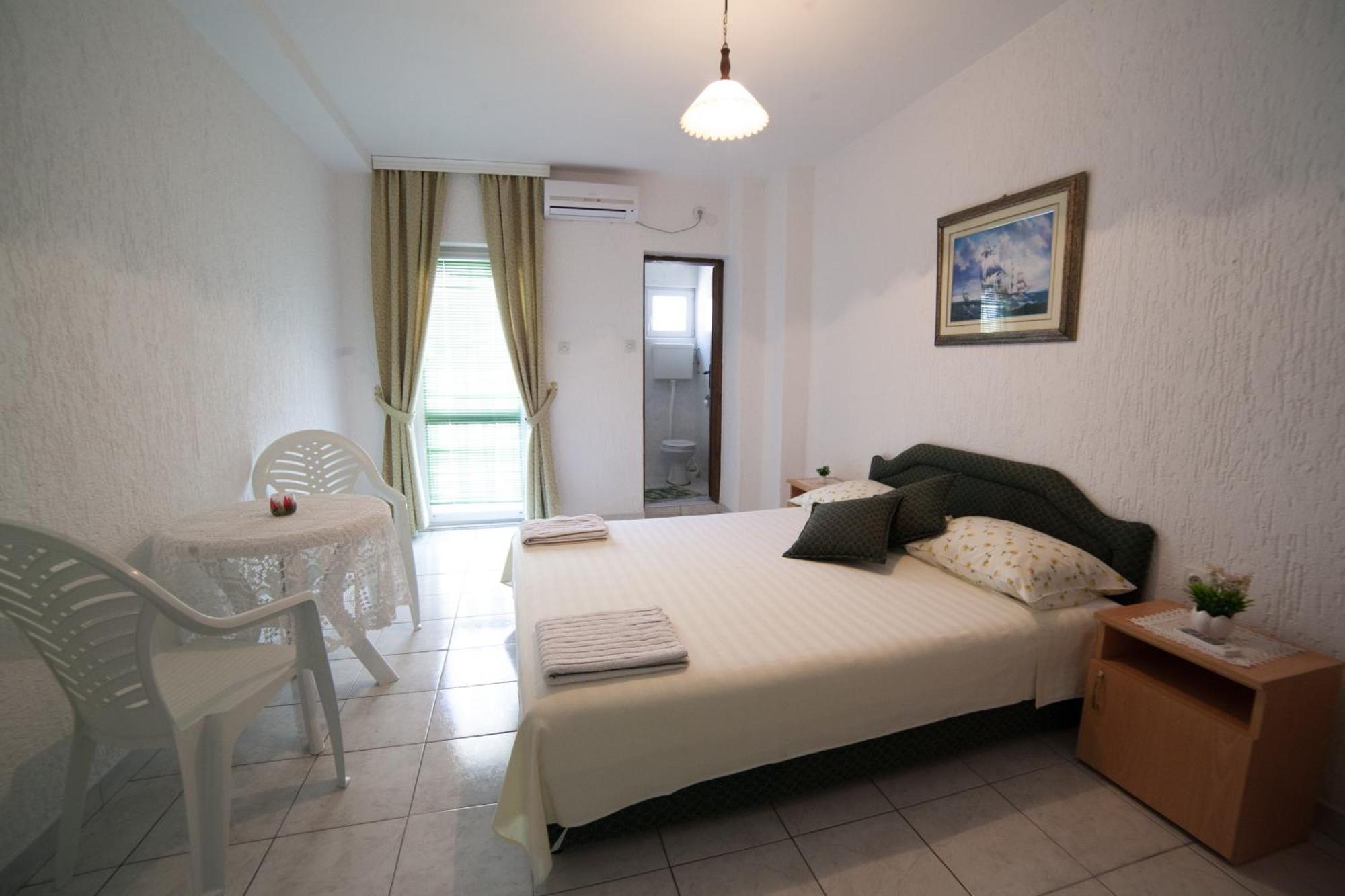 Guest House Aldin Ulcinj Exterior foto